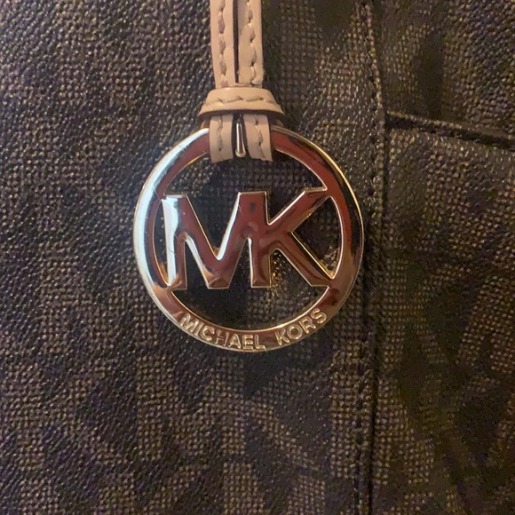 Authentic Michael Kors Bag - Picture 2 of 9